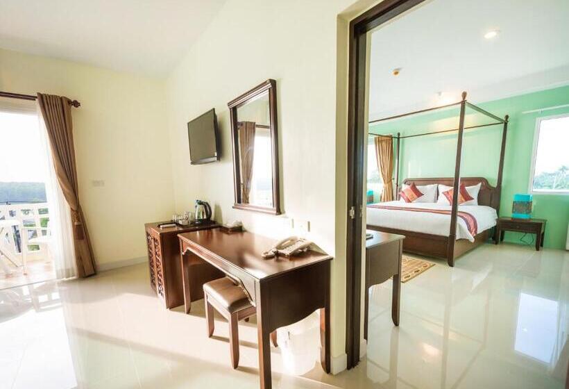 Deluxe room with river view, Krabi Front Bay Resort