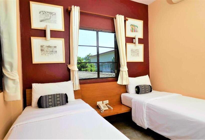 Номер Superior, Lilu Pai