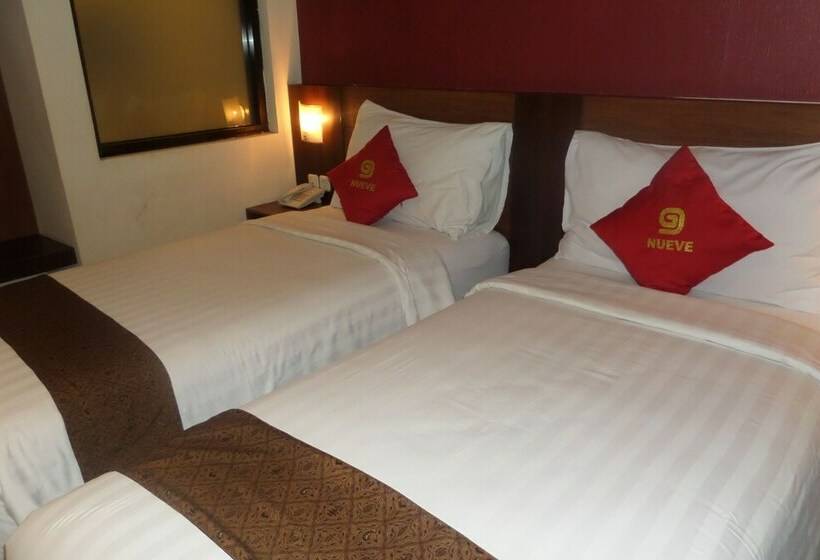 Номер Superior, Nueve Malioboro Hotel Yogyakarta