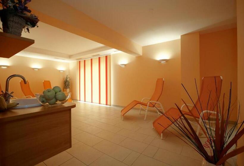 חדר סטנדרט, Pariente