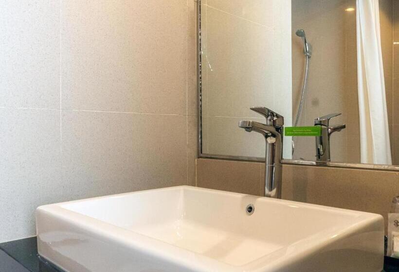 수피리어 룸, Primebiz  Cikarang