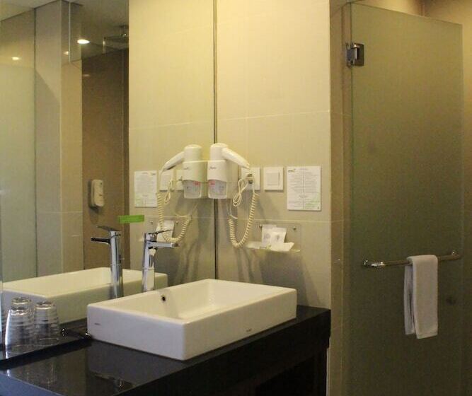 디럭스 룸, Primebiz  Cikarang