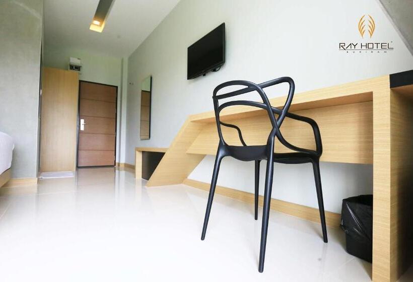 חדר דלוקס, Ray Hotel Buriram