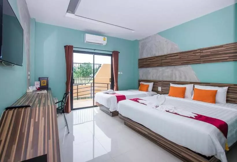 اتاق لوکس سه تخته, Ray Hotel Buriram
