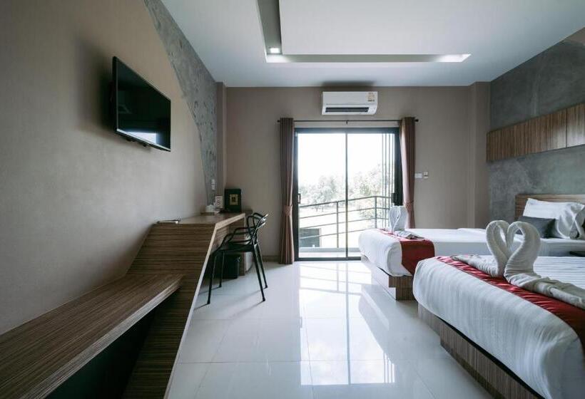 חדר דלוקס, Ray Hotel Buriram