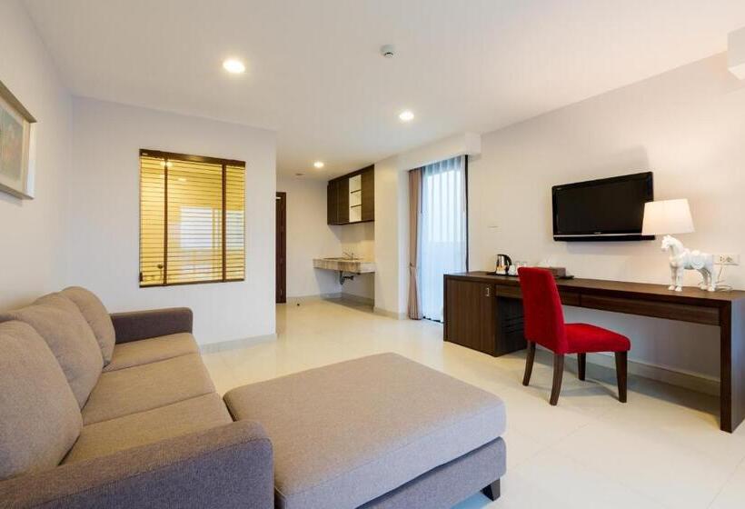 סוויטה עם ג'קוזי, Riche Hua Hin Hotel   Sha Plus