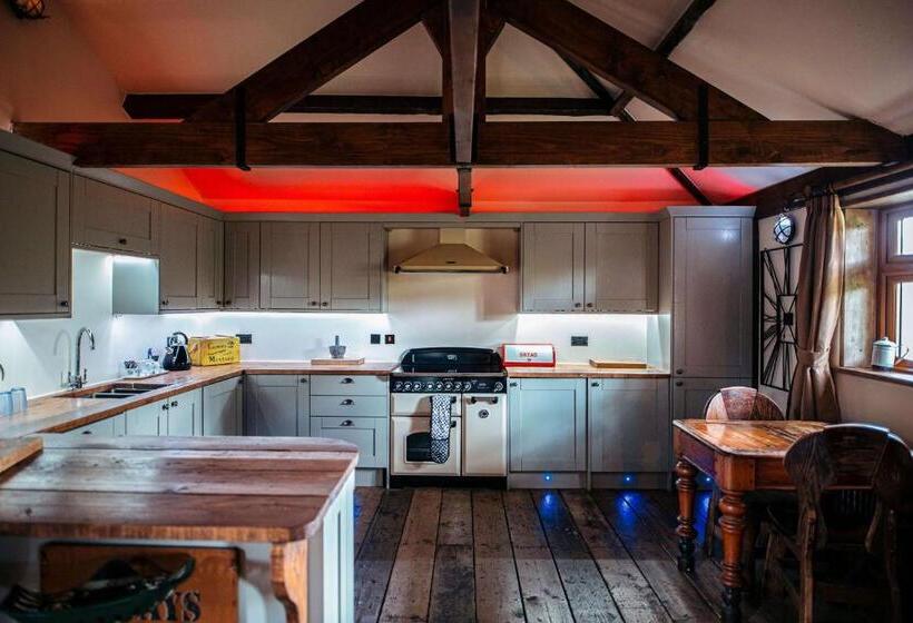 בקתה, South Causey Inn