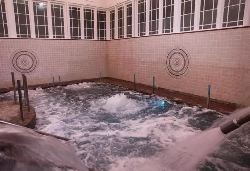スパアクセス付スタンダードルーム, Termas De Liérganes