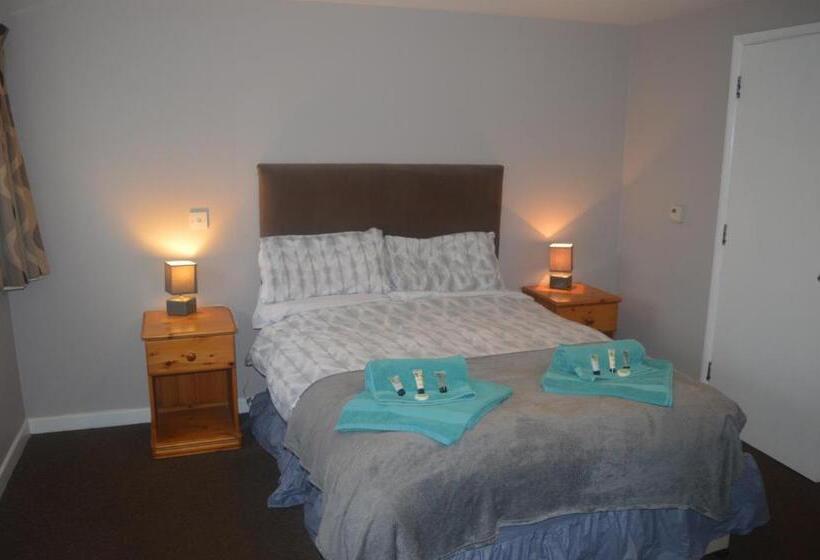 스탠다드 룸, The Queen Victoria