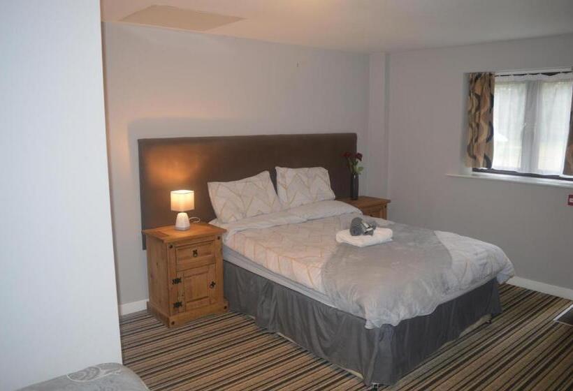 스탠다드 트리플 룸, The Queen Victoria