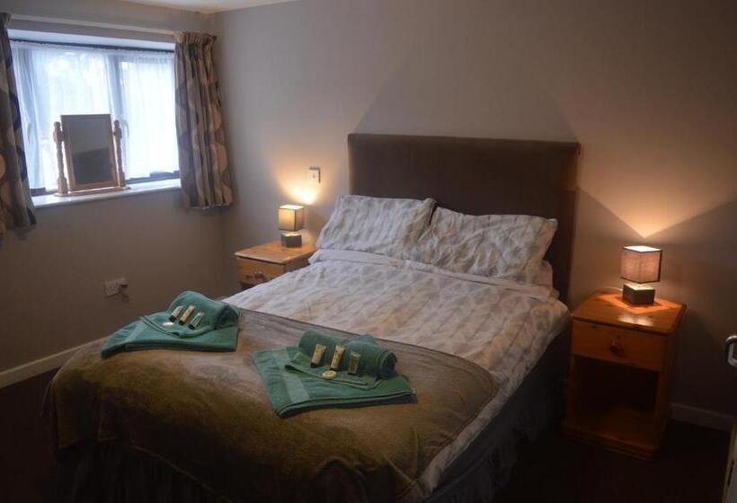 장애인을 위한 스탠다드 룸, The Queen Victoria