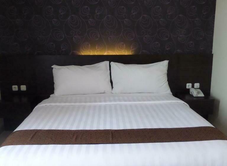 Номер Deluxe, Nueve Malioboro Hotel Yogyakarta