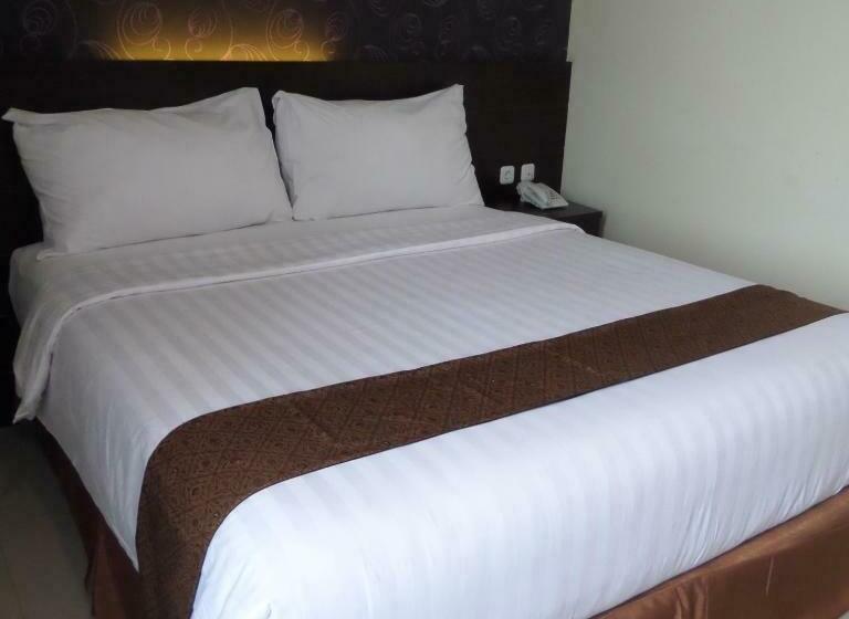 Номер Deluxe, Nueve Malioboro Hotel Yogyakarta