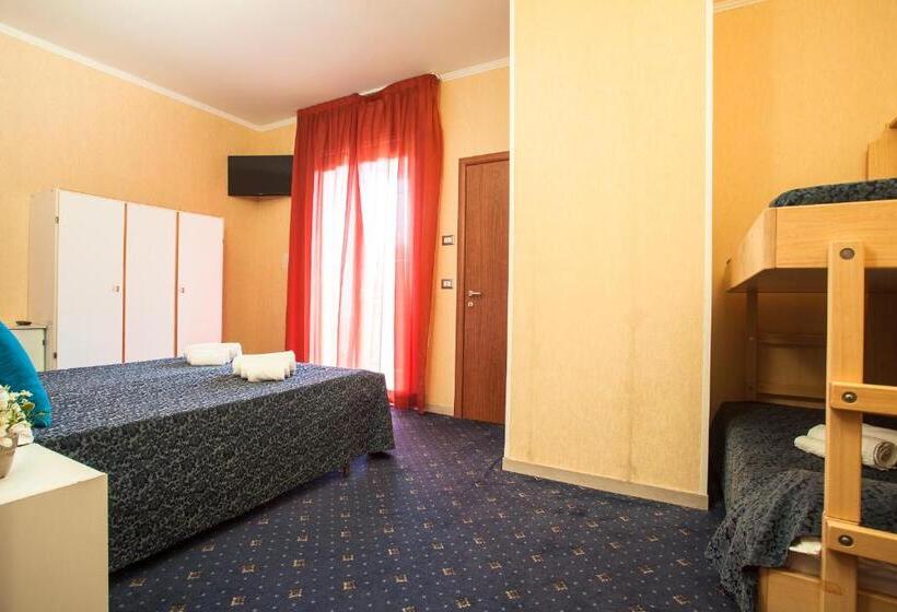 חדר סטנדרט לארבעה, Park Hotel Zaira