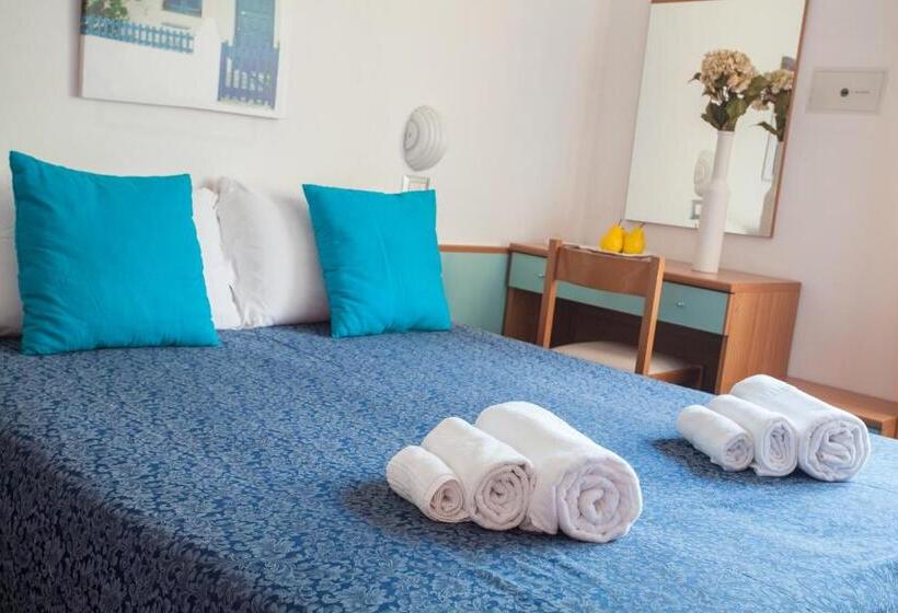 חדר סטנדרט לארבעה, Park Hotel Zaira