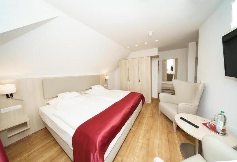 Номер Комфорт, Parkhotel Pyrmont