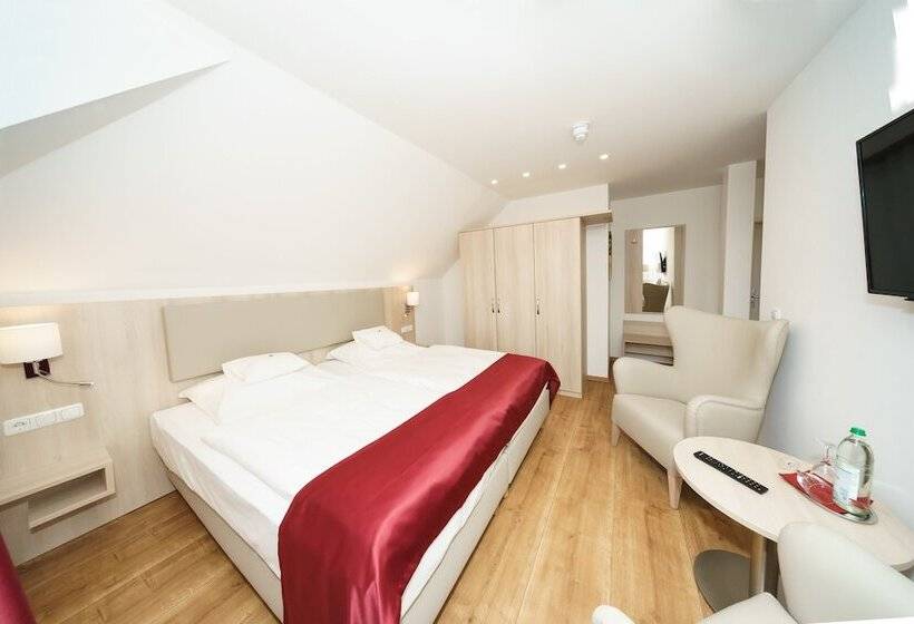 Номер Комфорт, Parkhotel Pyrmont