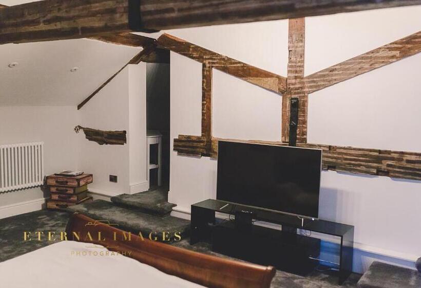 سوییت لوکس, Wortley Hall Sheffield