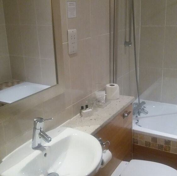 اتاق استاندارد یک نفره, Wortley Hall Sheffield