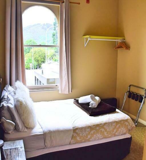 غرفة قياسية, The Prince Albert Backpackers & Bar