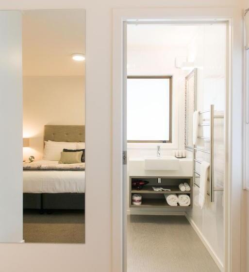 1 Sovrums Lägenhet, Aria On Bank