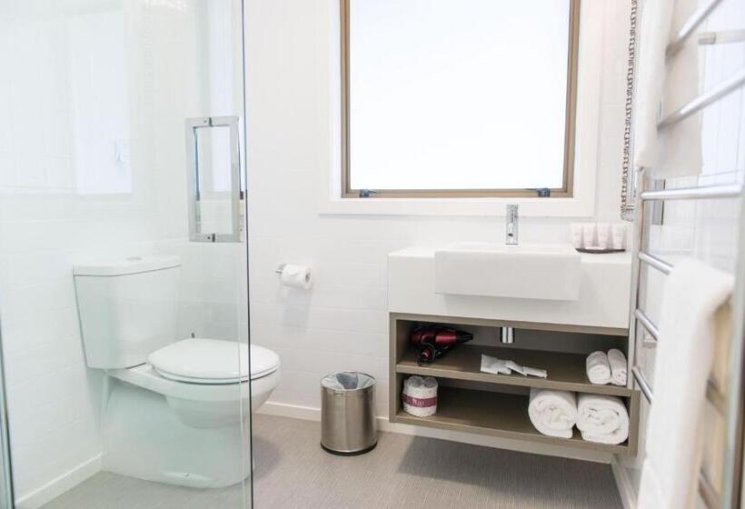 1 Sovrums Lägenhet, Aria On Bank