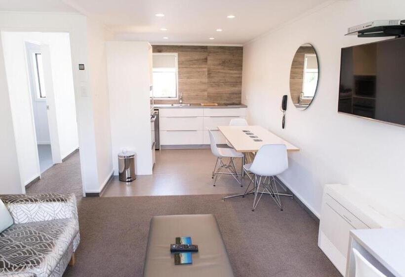 2 Sovrums Lägenhet, Aria On Bank