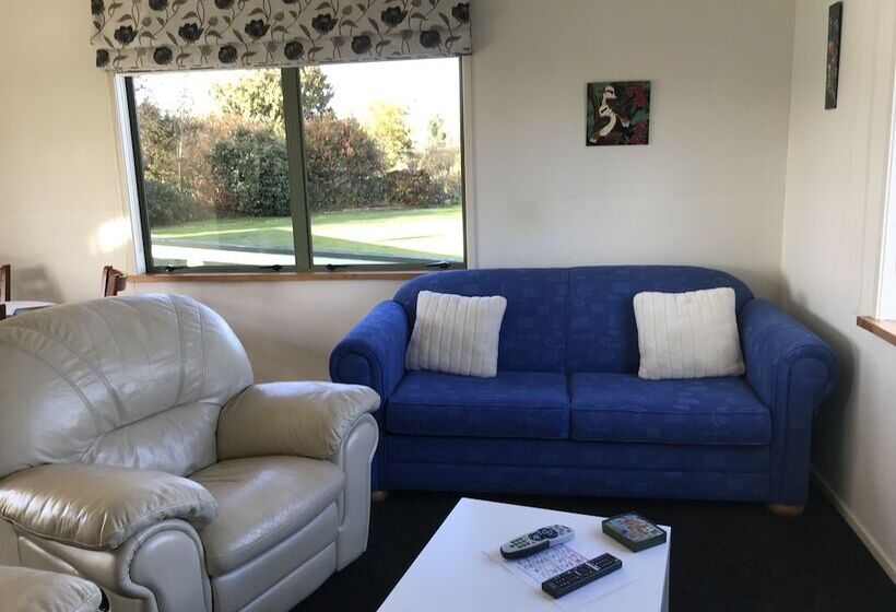 １ベッドルームハウス, Bluebell Lodge And Cottage