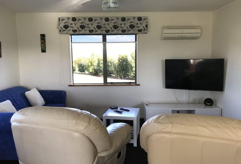 １ベッドルームハウス, Bluebell Lodge And Cottage