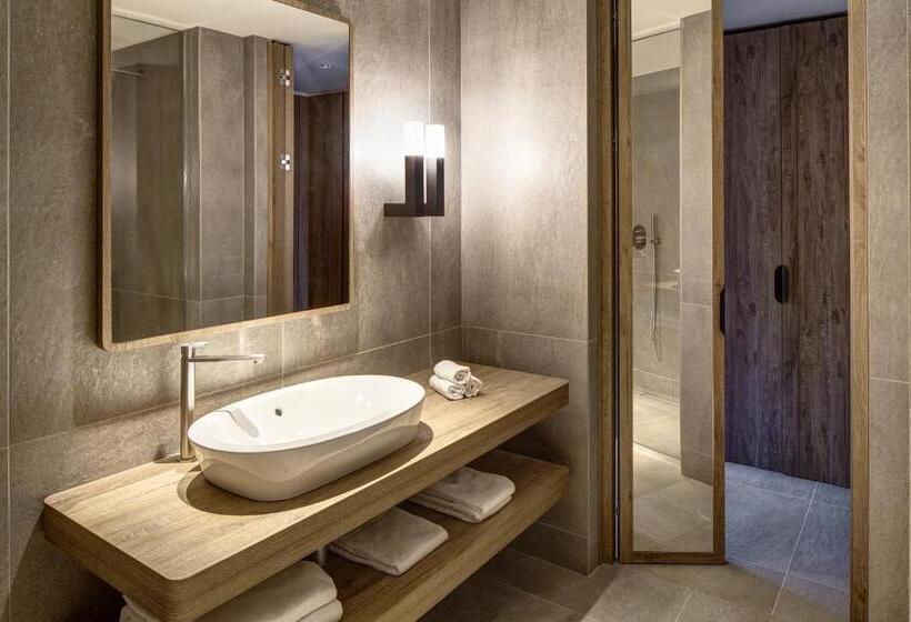 Люкс Повышенной Комфортности, Grand Hotel Courmayeur Mont Blanc, By R Collection Hotels