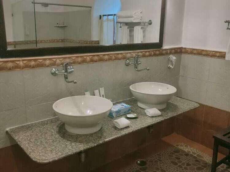 סוויטה דלוקס, Deogarh Mahal