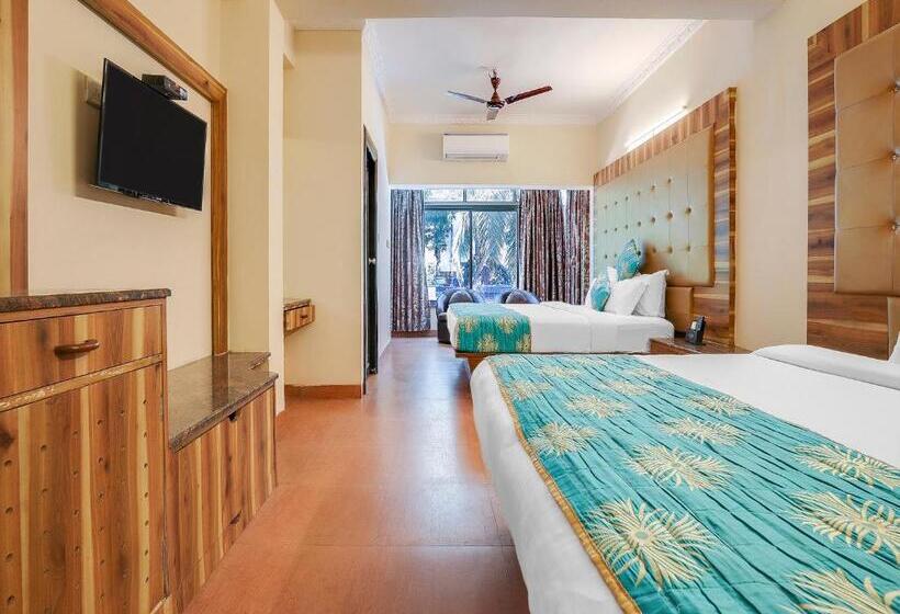 Семейный Номер Вид на Бассейн, Grandeur De Sanchi  Luxury Beach Resort & Spa