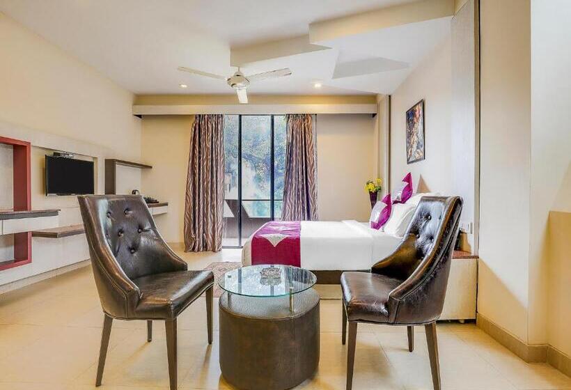 Номер Deluxe с Гидромассажем, Grandeur De Sanchi  Luxury Beach Resort & Spa