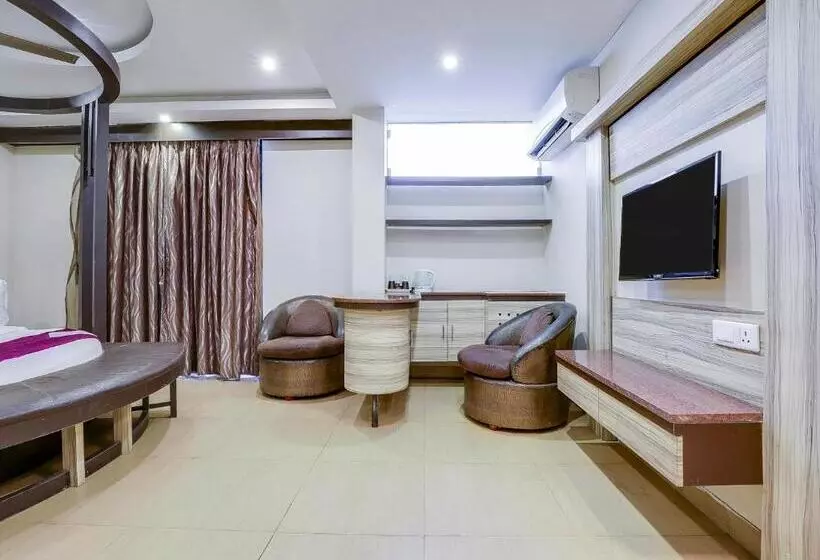 Standard Room with Hot Tub