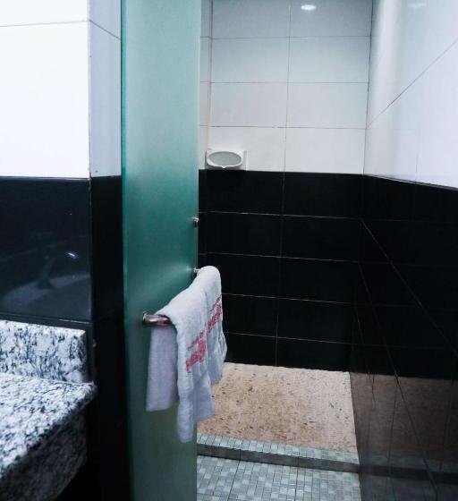 חדר דלוקס, Helios Hotel Malang