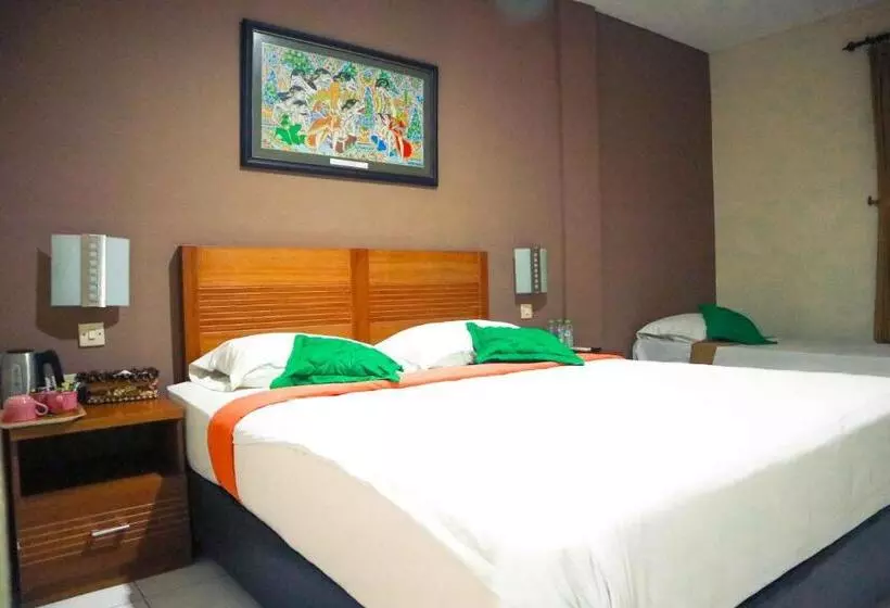 Delüks Aile Odası, Helios Hotel Malang