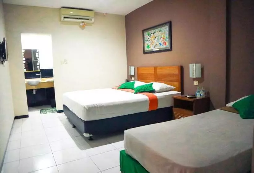 Delüks Aile Odası, Helios Hotel Malang
