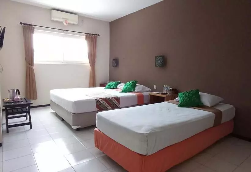 Delüks Aile Odası, Helios Hotel Malang
