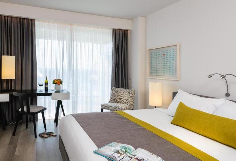 Номер Deluxe Вид на Сад, Herods Herzliya