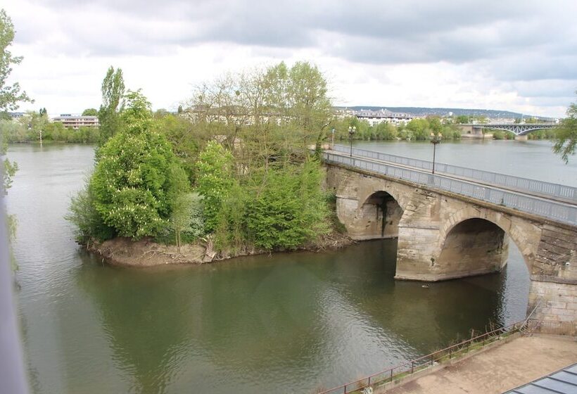 חדר סופריור, L Esturgeon