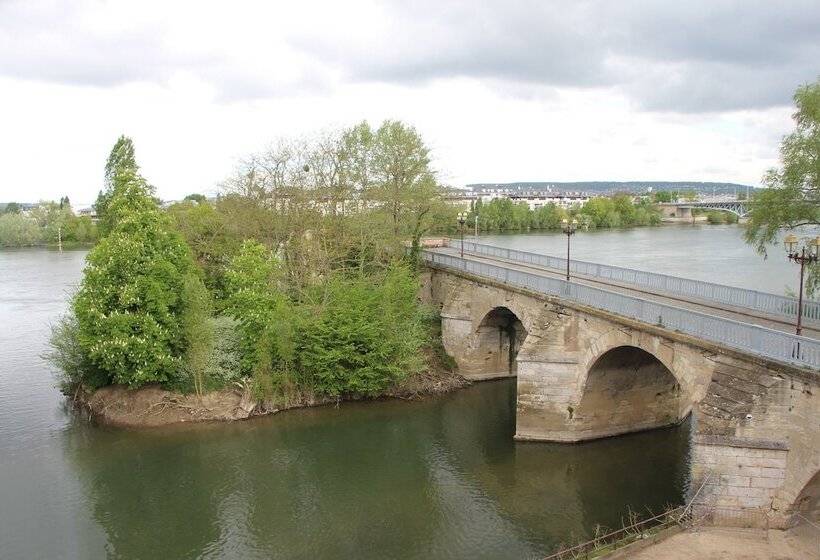 חדר סופריור, L Esturgeon