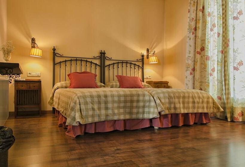 חדר דלוקס, Las Aguas Del Arbuniel Con Pista De Pádel