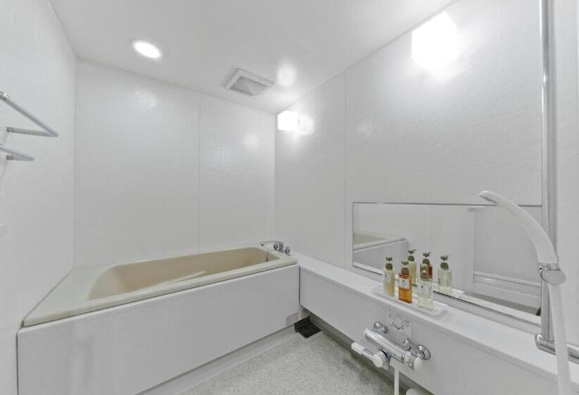 جناح عائلي, Maholova Minds Miura