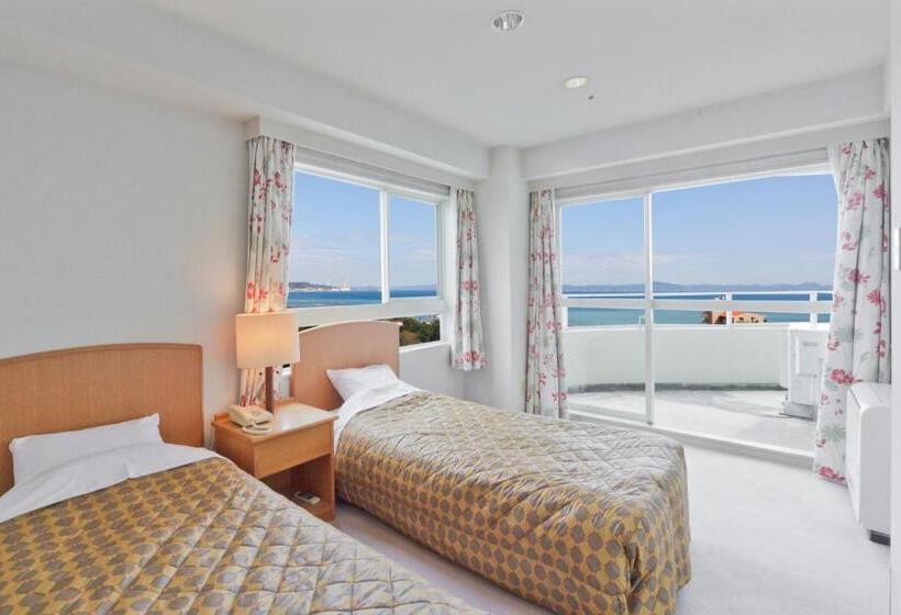 جناح عائلي, Maholova Minds Miura