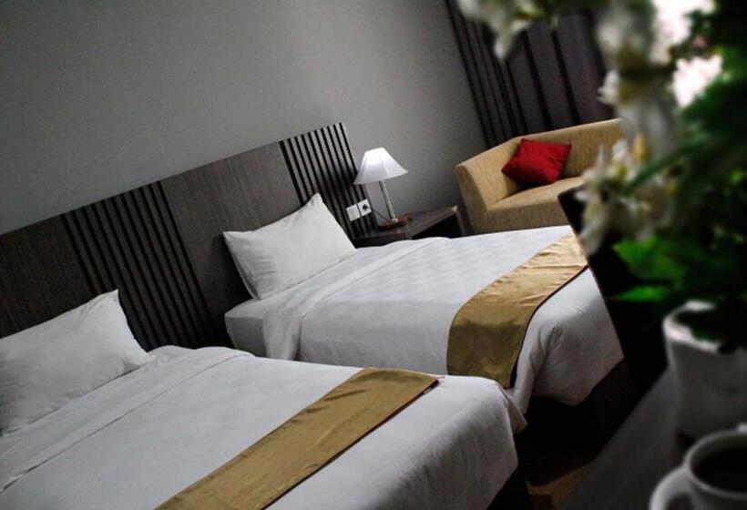Номер Deluxe, Merapi Merbabu Hotels Bekasi