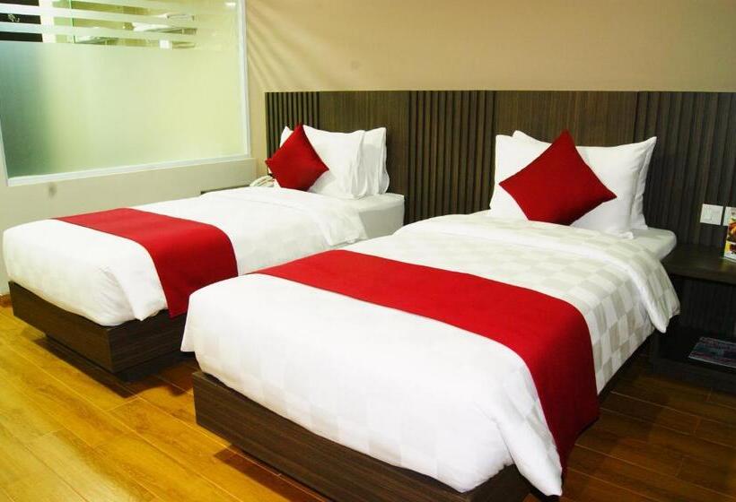 Номер Deluxe, Merapi Merbabu Hotels Bekasi