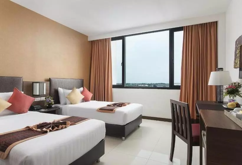 اتاق لوکس با چشمانداز استخر, Mida Grande Hotel Dhavaravati Nakhon Pathom Sha Plus