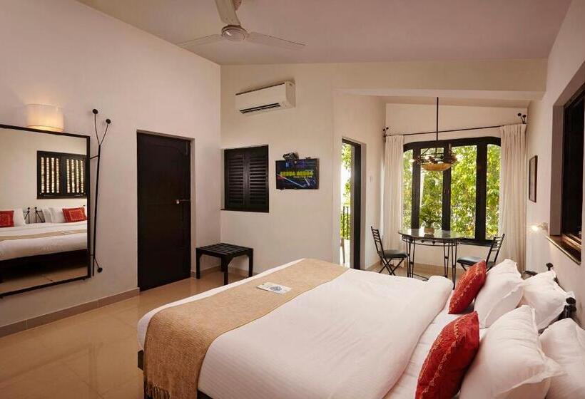 غرفة إدارية مطلة على البحر, O Pescador An Indy Resort