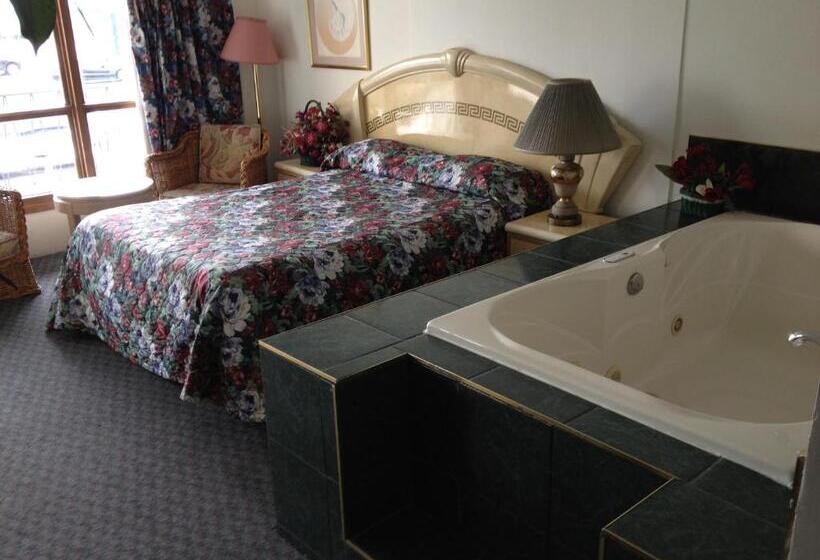 جناح مزود بجاكوزى, Rainbow Motor Inn  Fallsview