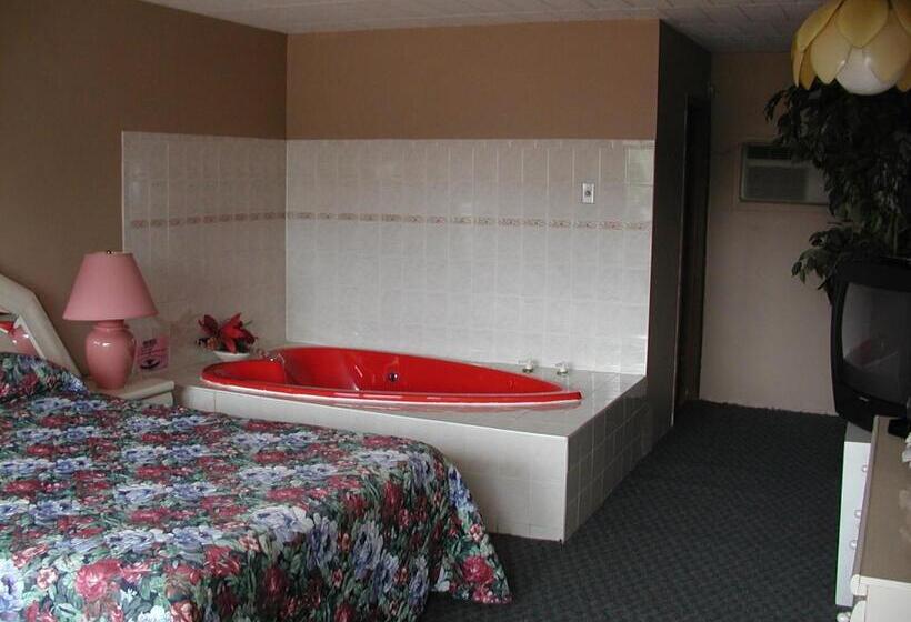 جناح مزود بجاكوزى, Rainbow Motor Inn  Fallsview